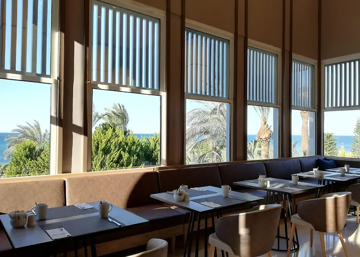 Paloma Perissia 5* Side