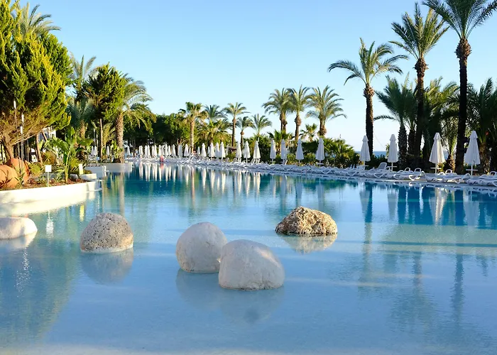 Paloma Perissia Feriested