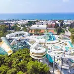 Θέρετρο Paloma Perissia
