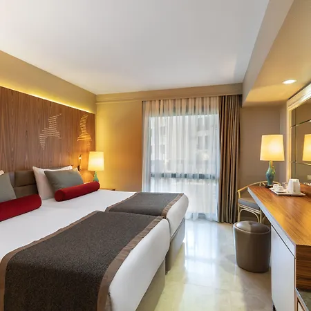 Paloma Perissia منتجع 5*